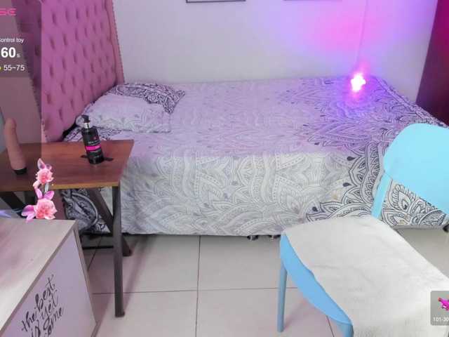 QueenLatina live cam on BongaCams