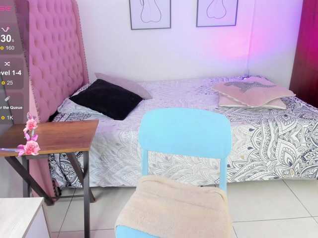 QueenLatina live webcam show