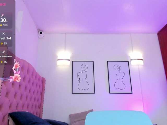 QueenLatina live cam on BongaCams