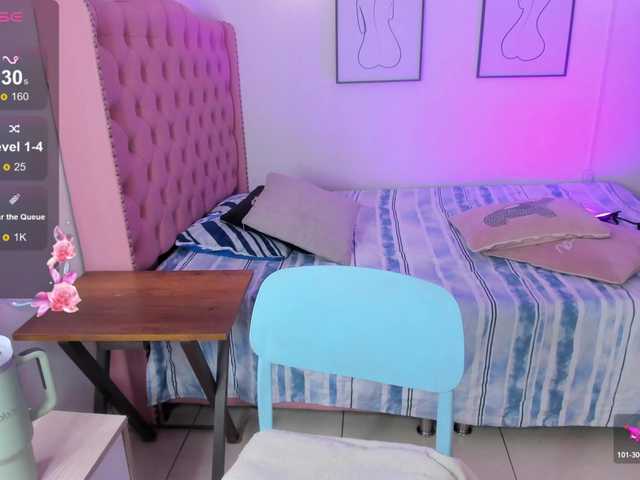 QueenLatina live cam on BongaCams