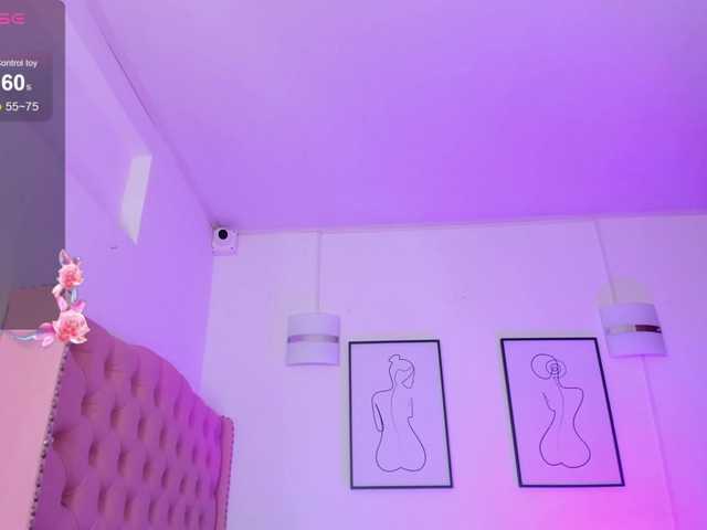 QueenLatina live cam on BongaCams