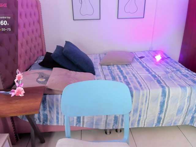 QueenLatina live cam on BongaCams