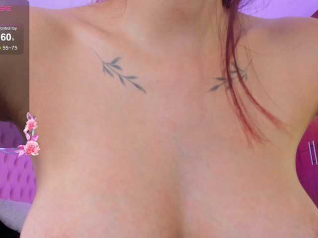 QueenLatina live cam on BongaCams