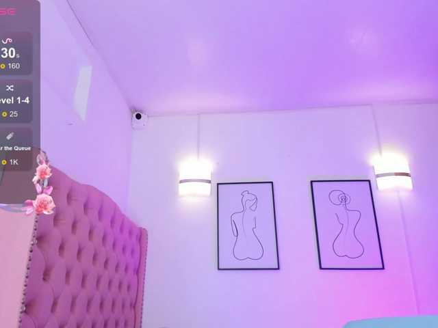 QueenLatina live cam on BongaCams