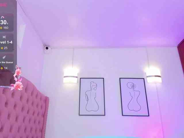 QueenLatina Live Webcam on BongaCams