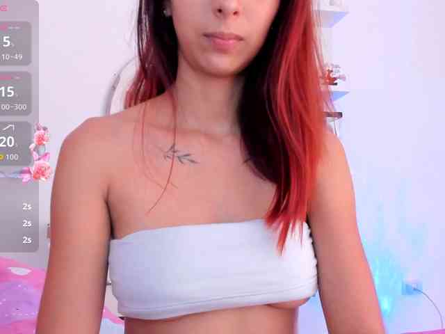 QueenLatina webcam