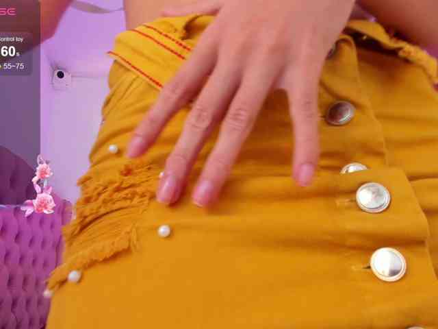 QueenLatina webcam