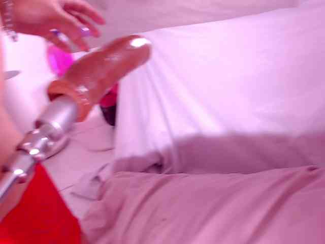Mila-Moans webcam