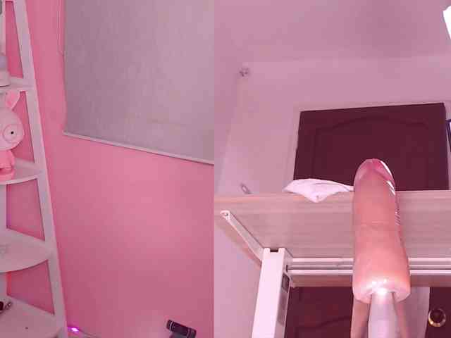 Mila-Moans webcam