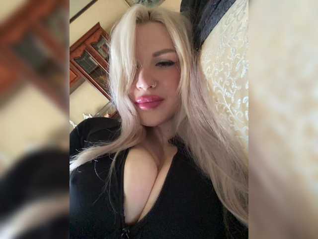 SonaZ live cam on BongaCams