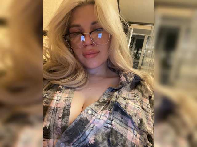 SonaZ live cam on BongaCams