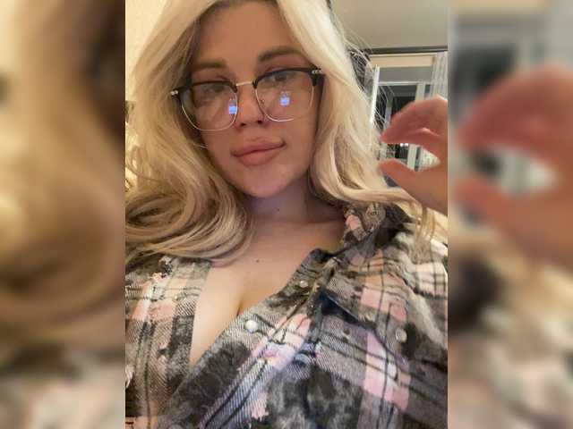 SonaZ live cam on BongaCams