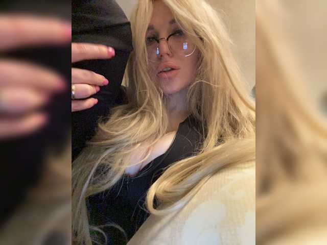 SonaZ live cam on BongaCams
