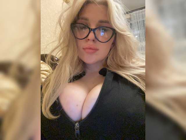 SonaZ live cam on BongaCams