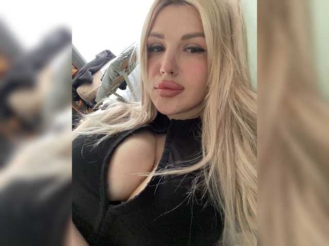 SonaZ live cam on BongaCams