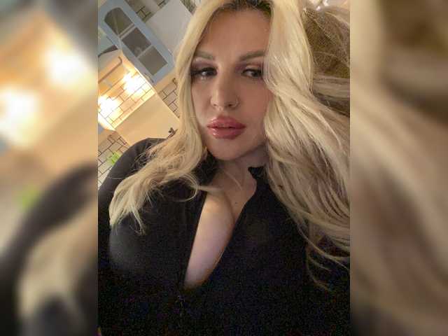 SonaZ live cam on BongaCams