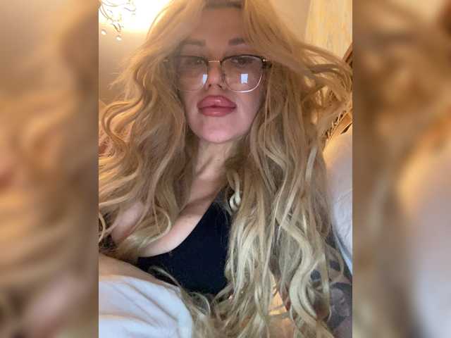 SonaZ live cam on BongaCams