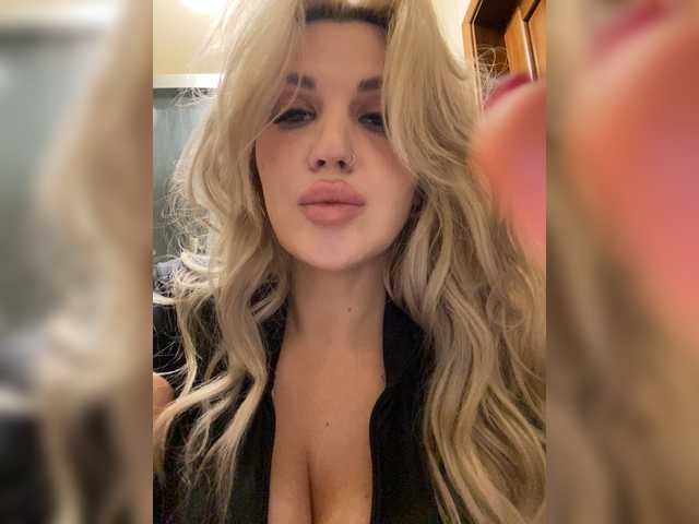 SonaZ live cam on BongaCams