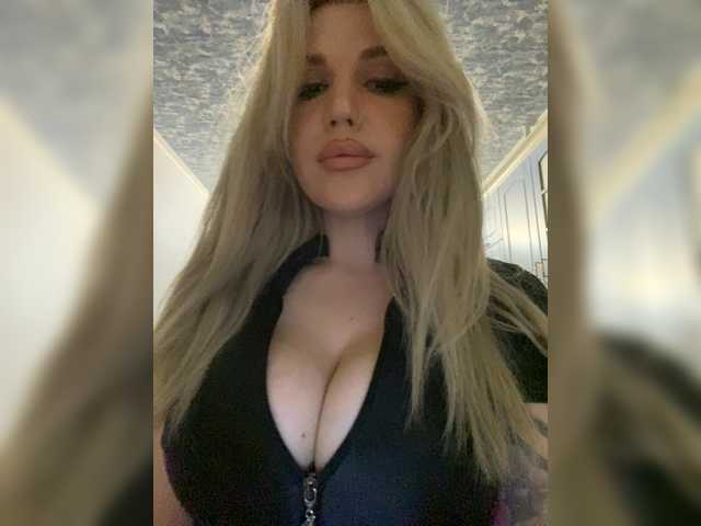 SonaZ live cam on BongaCams