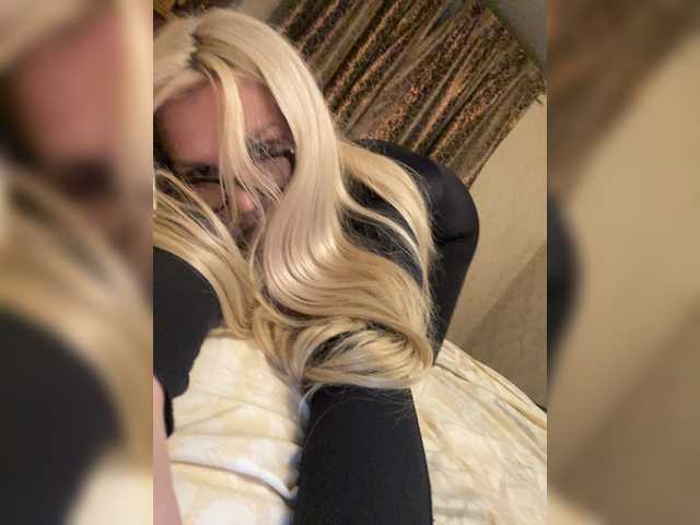 SonaZ live cam preview