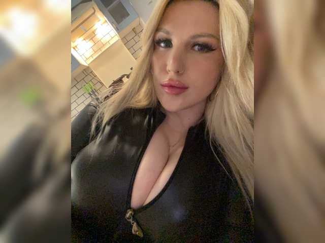 SonaZ live cam on BongaCams