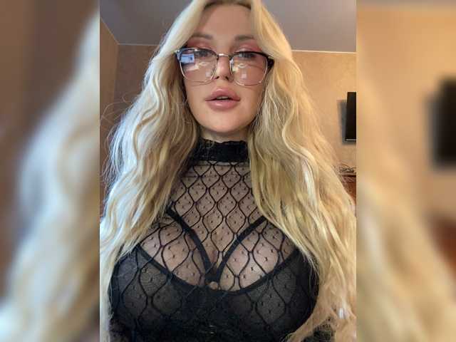 SonaZ live cam on BongaCams
