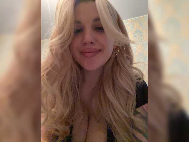 SonaZ live cam on BongaCams