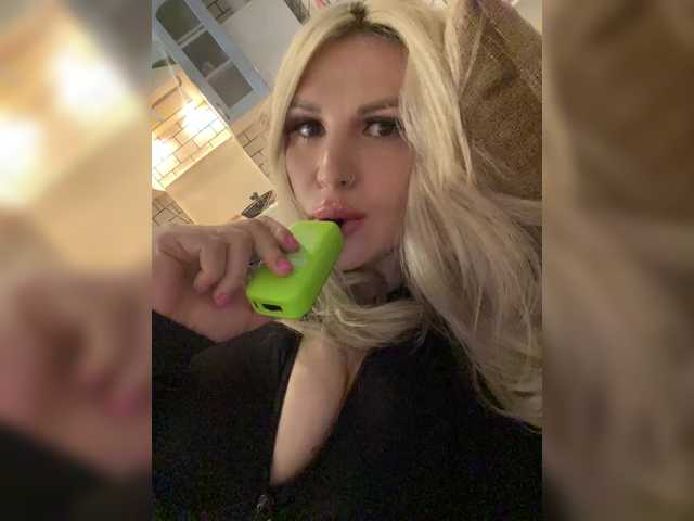 SonaZ live cam on BongaCams