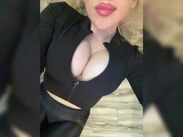 SonaZ live cam on BongaCams