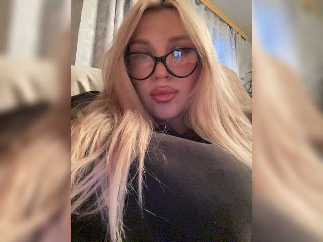 SonaZ live cam on BongaCams