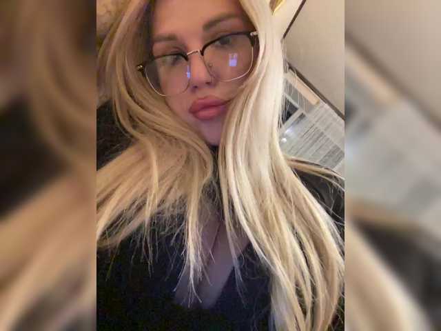 SonaZ live cam on BongaCams