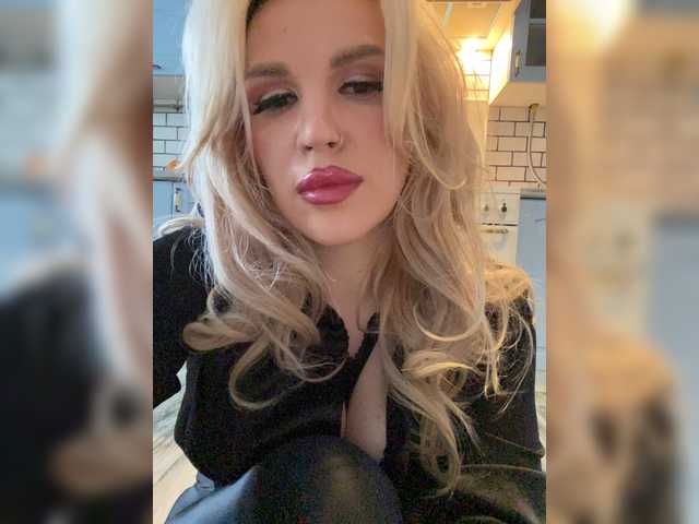 SonaZ live cam on BongaCams