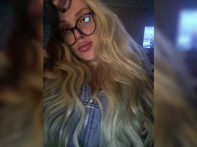 SonaZ live cam on BongaCams