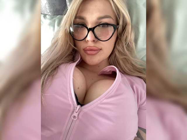 SonaZ live cam on BongaCams