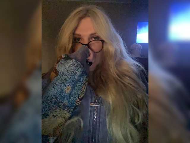 SonaZ live cam on BongaCams
