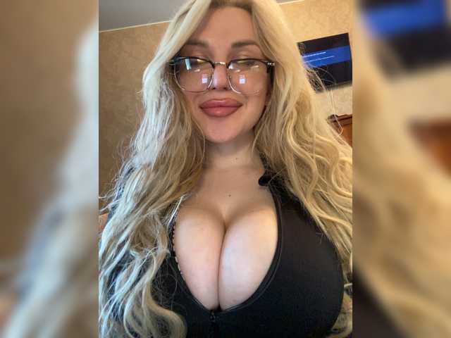 SonaZ live cam on BongaCams