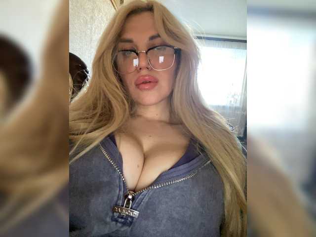 SonaZ live cam on BongaCams