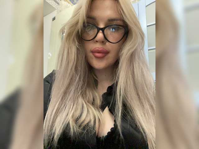 SonaZ live cam on BongaCams