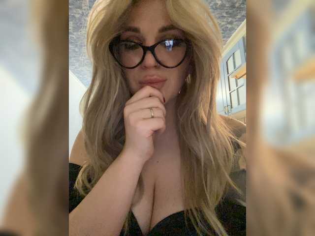 SonaZ live cam on BongaCams