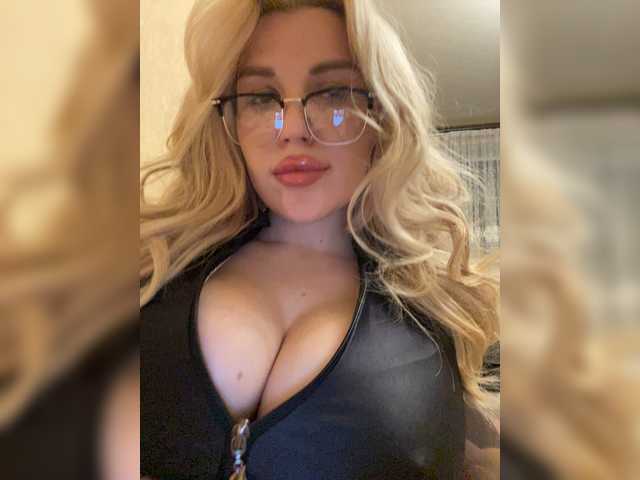 SonaZ live cam on BongaCams