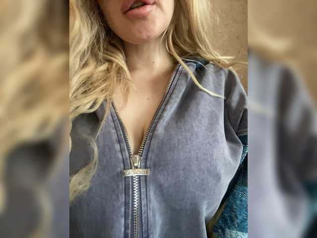 SonaZ live cam on BongaCams
