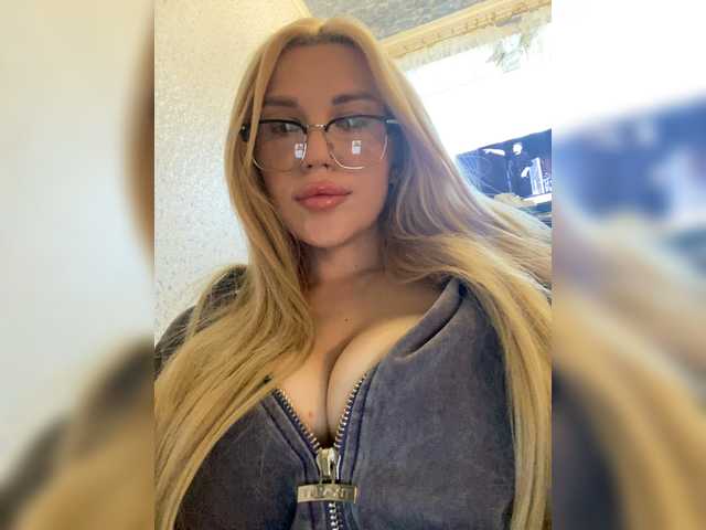 SonaZ live cam on BongaCams