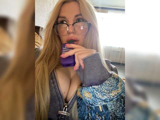 SonaZ live cam on BongaCams