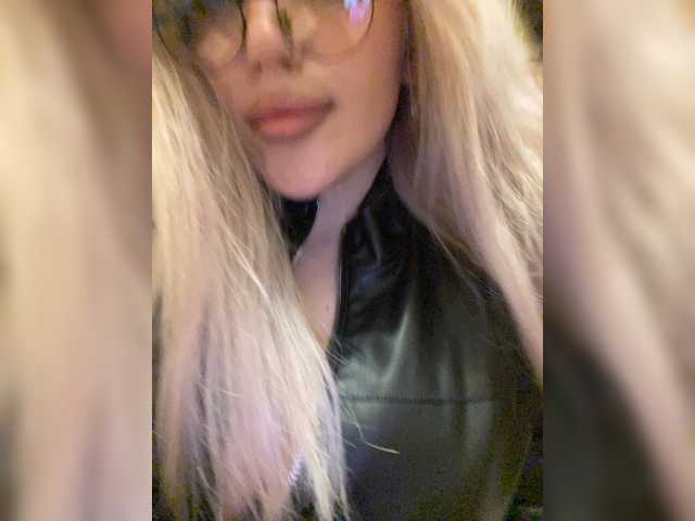 SonaZ live cam on BongaCams