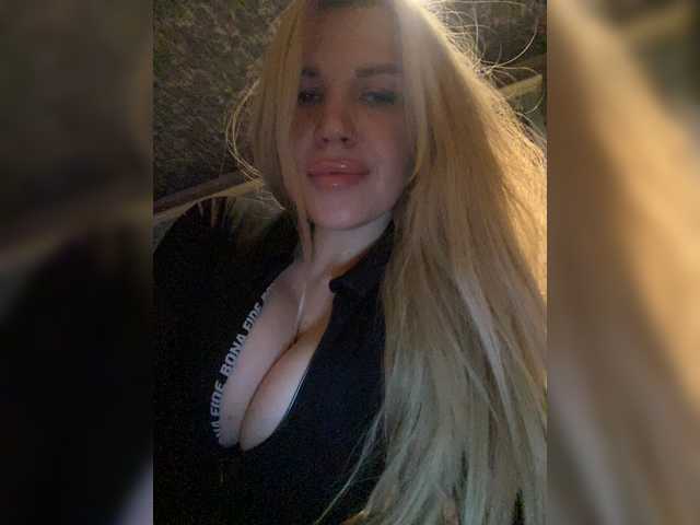 SonaZ live cam on BongaCams