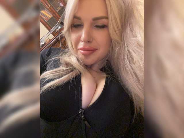 SonaZ live cam on BongaCams