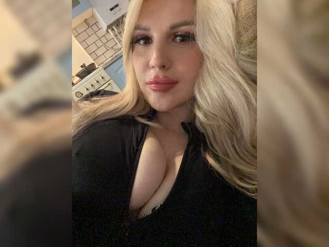 SonaZ live cam on BongaCams