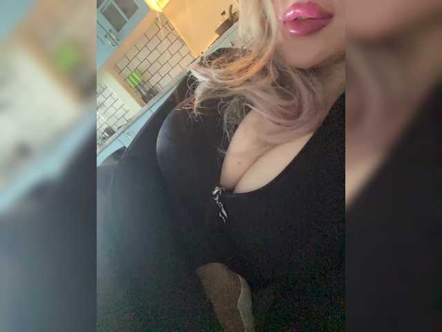 SonaZ live cam on BongaCams