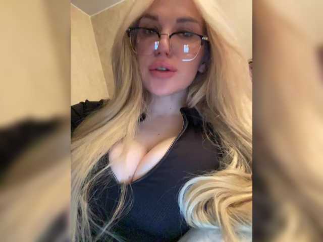SonaZ live cam on BongaCams