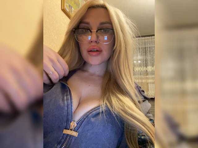 SonaZ live cam on BongaCams